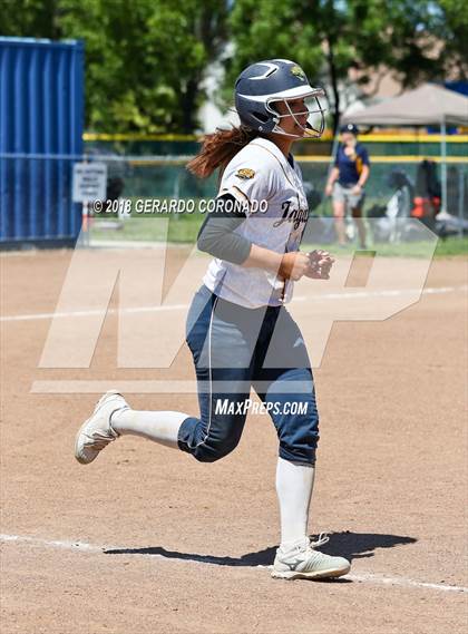 Thumbnail 2 in Manteca vs. Gregori photogallery.