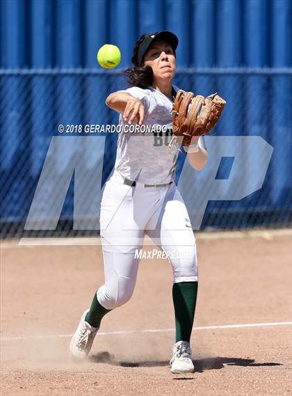 Thumbnail 3 in Manteca vs. Gregori photogallery.