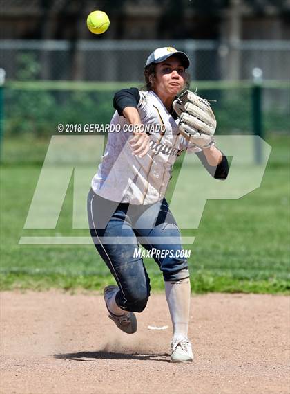 Thumbnail 3 in Manteca vs. Gregori photogallery.