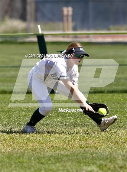 Thumbnail 3 in Manteca vs. Gregori photogallery.