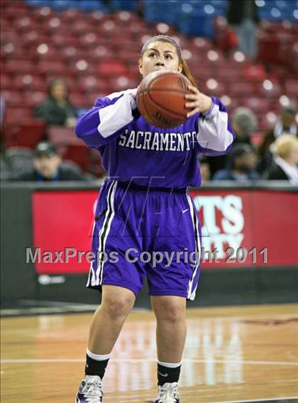 Thumbnail 1 in Bishop O'Dowd vs. Sacramento (CIF NorCal D3 Regional Final) photogallery.