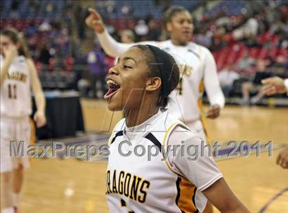 Thumbnail 1 in Bishop O'Dowd vs. Sacramento (CIF NorCal D3 Regional Final) photogallery.