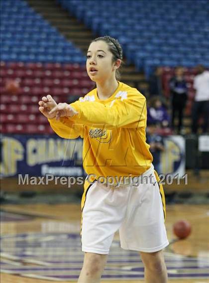 Thumbnail 2 in Bishop O'Dowd vs. Sacramento (CIF NorCal D3 Regional Final) photogallery.