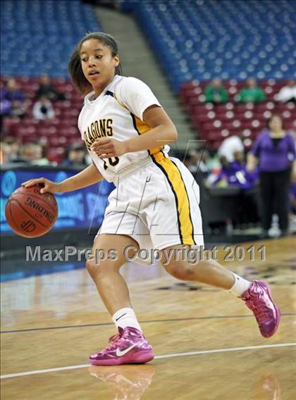 Thumbnail 2 in Bishop O'Dowd vs. Sacramento (CIF NorCal D3 Regional Final) photogallery.