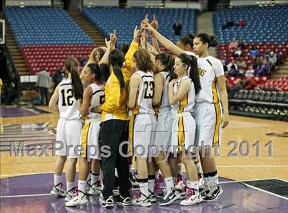 Thumbnail 2 in Bishop O'Dowd vs. Sacramento (CIF NorCal D3 Regional Final) photogallery.