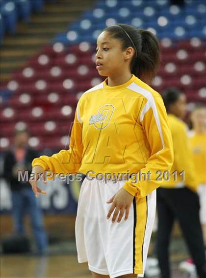 Thumbnail 1 in Bishop O'Dowd vs. Sacramento (CIF NorCal D3 Regional Final) photogallery.