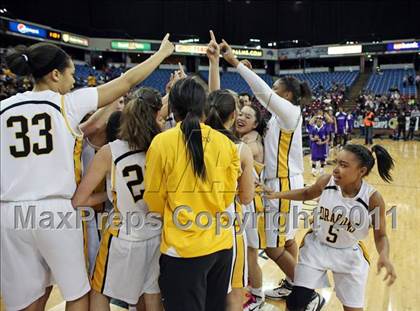 Thumbnail 3 in Bishop O'Dowd vs. Sacramento (CIF NorCal D3 Regional Final) photogallery.