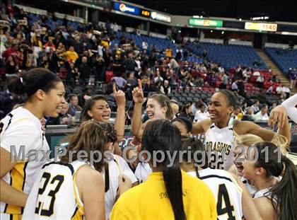 Thumbnail 1 in Bishop O'Dowd vs. Sacramento (CIF NorCal D3 Regional Final) photogallery.