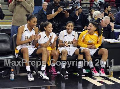 Thumbnail 3 in Bishop O'Dowd vs. Sacramento (CIF NorCal D3 Regional Final) photogallery.