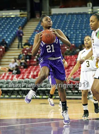 Thumbnail 1 in Bishop O'Dowd vs. Sacramento (CIF NorCal D3 Regional Final) photogallery.