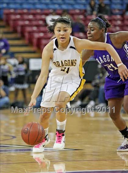 Thumbnail 3 in Bishop O'Dowd vs. Sacramento (CIF NorCal D3 Regional Final) photogallery.