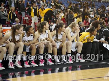 Thumbnail 1 in Bishop O'Dowd vs. Sacramento (CIF NorCal D3 Regional Final) photogallery.