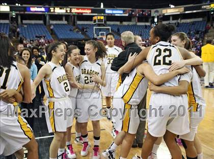 Thumbnail 2 in Bishop O'Dowd vs. Sacramento (CIF NorCal D3 Regional Final) photogallery.