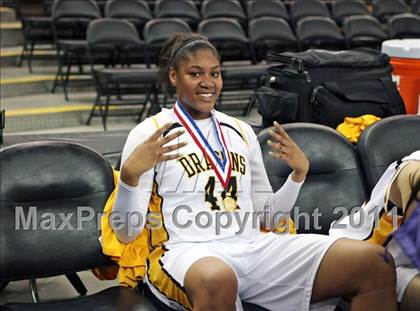 Thumbnail 2 in Bishop O'Dowd vs. Sacramento (CIF NorCal D3 Regional Final) photogallery.