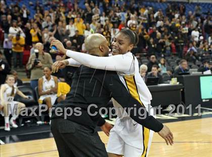 Thumbnail 3 in Bishop O'Dowd vs. Sacramento (CIF NorCal D3 Regional Final) photogallery.
