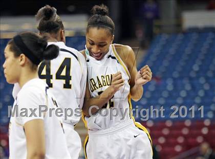 Thumbnail 2 in Bishop O'Dowd vs. Sacramento (CIF NorCal D3 Regional Final) photogallery.