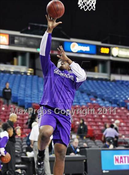 Thumbnail 2 in Bishop O'Dowd vs. Sacramento (CIF NorCal D3 Regional Final) photogallery.
