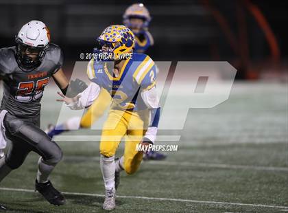 Thumbnail 3 in San Jacinto @ Valencia (CIF SS D7 Semifinal) photogallery.