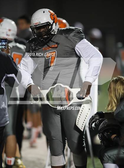 Thumbnail 2 in San Jacinto @ Valencia (CIF SS D7 Semifinal) photogallery.