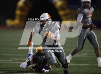 Thumbnail 1 in San Jacinto @ Valencia (CIF SS D7 Semifinal) photogallery.