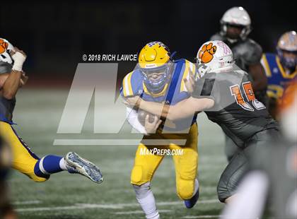 Thumbnail 2 in San Jacinto @ Valencia (CIF SS D7 Semifinal) photogallery.