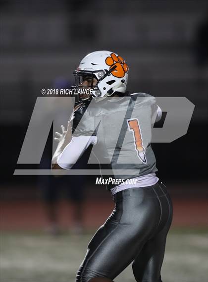 Thumbnail 2 in San Jacinto @ Valencia (CIF SS D7 Semifinal) photogallery.