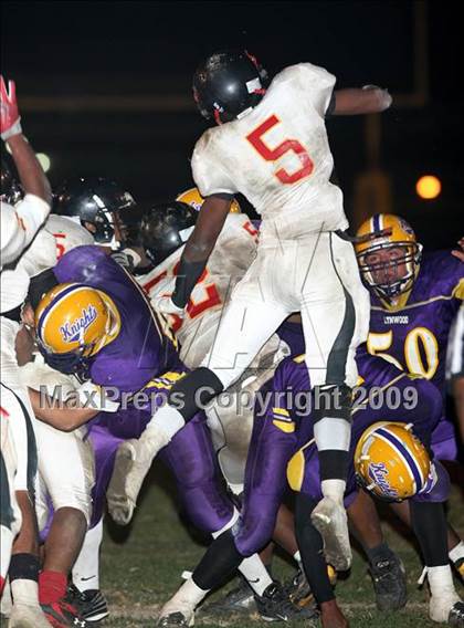 Thumbnail 2 in Dominguez @ Lynwood photogallery.