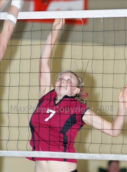 Thumbnail 3 in Modesto vs Summerville (Oakdale Tournament) photogallery.