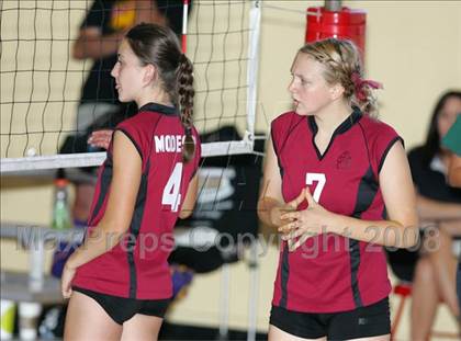 Thumbnail 1 in Modesto vs Summerville (Oakdale Tournament) photogallery.