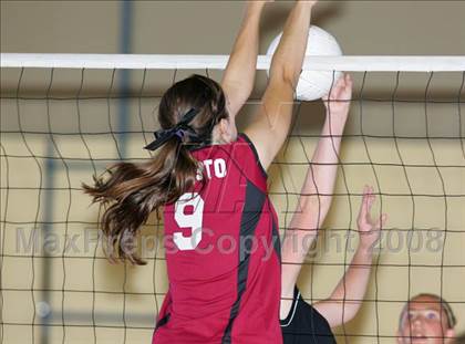 Thumbnail 3 in Modesto vs Summerville (Oakdale Tournament) photogallery.