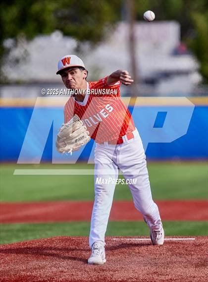 Thumbnail 2 in Lincoln vs. Woodland (El Camino Tournament) photogallery.