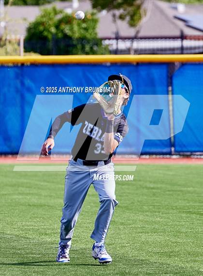 Thumbnail 1 in Lincoln vs. Woodland (El Camino Tournament) photogallery.