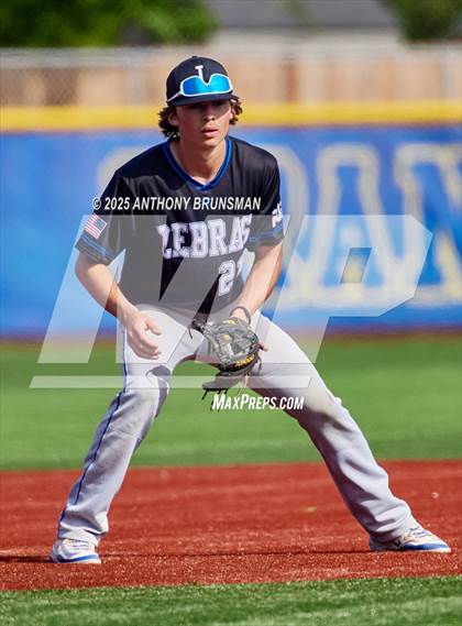Thumbnail 3 in Lincoln vs. Woodland (El Camino Tournament) photogallery.