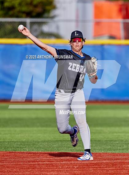 Thumbnail 3 in Lincoln vs. Woodland (El Camino Tournament) photogallery.