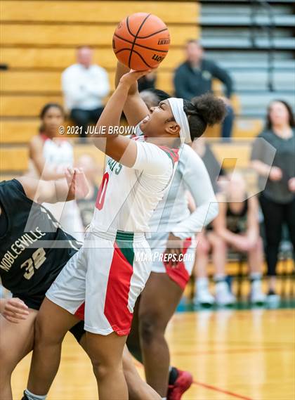 Thumbnail 3 in Noblesville @ Lawrence North photogallery.