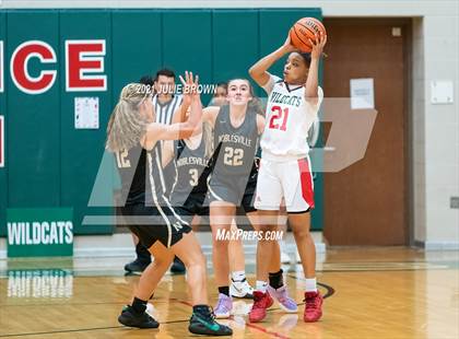 Thumbnail 3 in Noblesville @ Lawrence North photogallery.