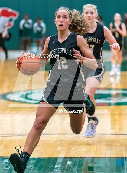 Thumbnail 1 in Noblesville @ Lawrence North photogallery.
