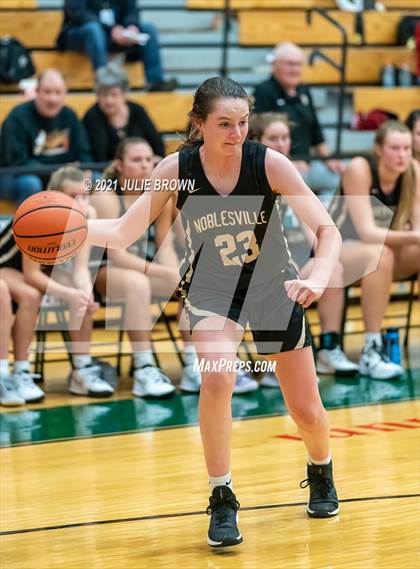 Thumbnail 2 in Noblesville @ Lawrence North photogallery.