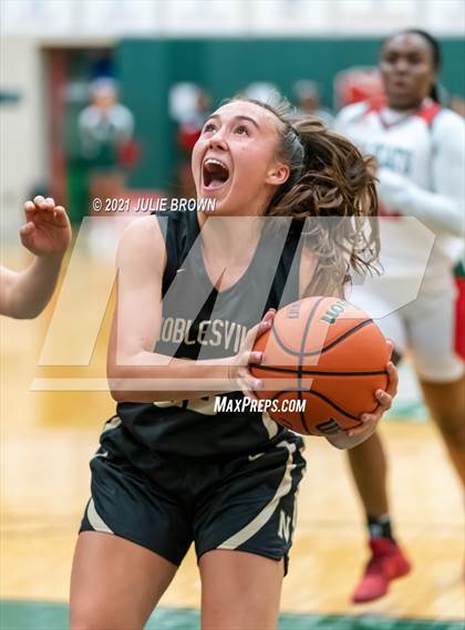 Thumbnail 2 in Noblesville @ Lawrence North photogallery.