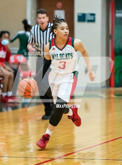 Thumbnail 3 in Noblesville @ Lawrence North photogallery.