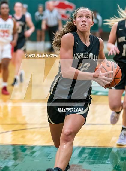 Thumbnail 2 in Noblesville @ Lawrence North photogallery.
