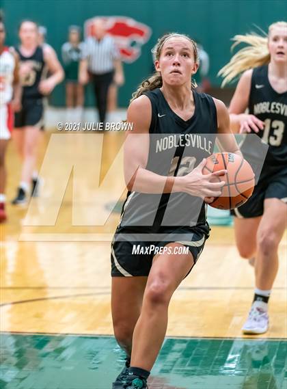Thumbnail 1 in Noblesville @ Lawrence North photogallery.