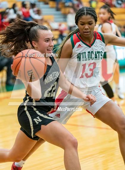 Thumbnail 2 in Noblesville @ Lawrence North photogallery.