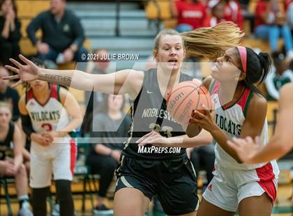 Thumbnail 2 in Noblesville @ Lawrence North photogallery.