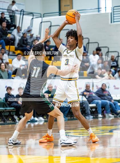 Thumbnail 1 in Campbell Hall vs. De La Salle (The Classic at Damien) photogallery.