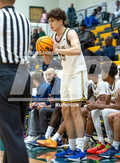 Thumbnail 3 in Campbell Hall vs. De La Salle (The Classic at Damien) photogallery.