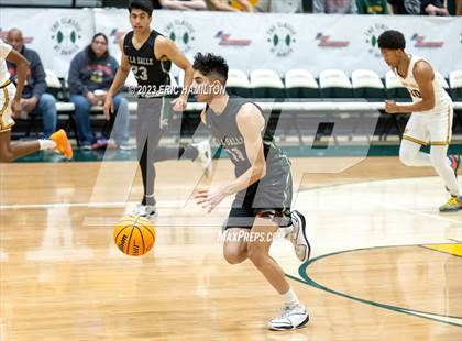 Thumbnail 1 in Campbell Hall vs. De La Salle (The Classic at Damien) photogallery.