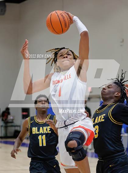 Thumbnail 2 in Thomasville vs Blake (Florida Get Down) photogallery.