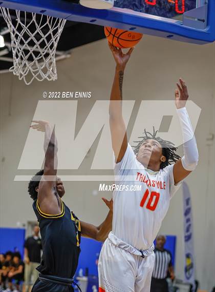Thumbnail 1 in Thomasville vs Blake (Florida Get Down) photogallery.