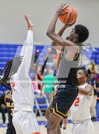 Thumbnail 1 in Thomasville vs Blake (Florida Get Down) photogallery.